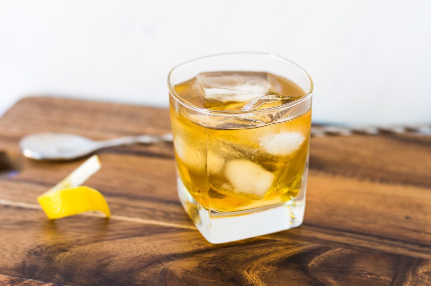 Rusty Nail (Scotch and Drambuie Cocktail) Recipe