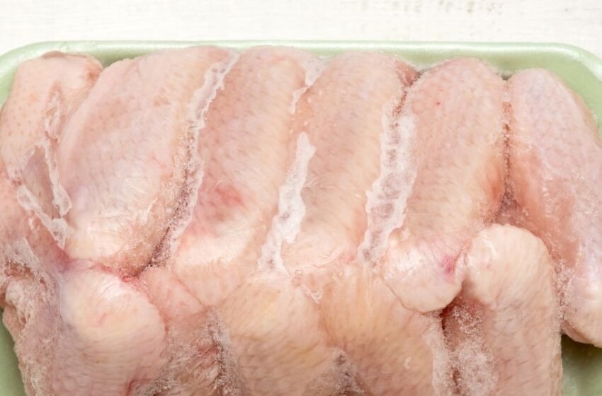 The 3 Ways To Safely Thaw Chicken, According To Experts